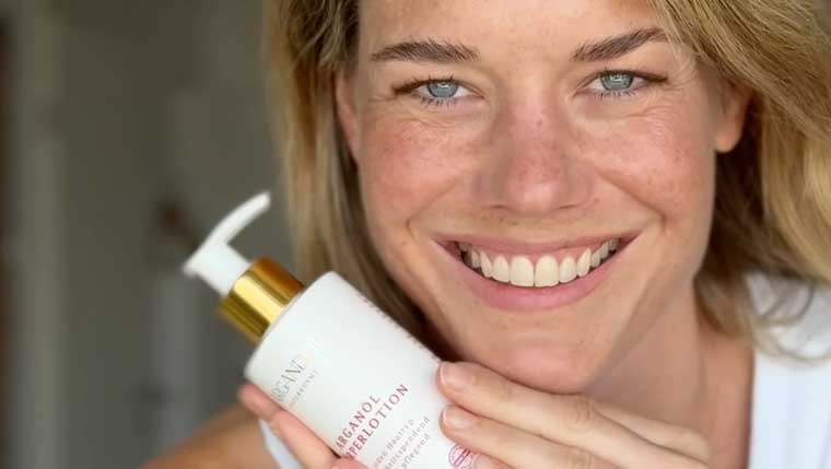 Argandor-Koerperlotion-mit-Arganoel-Naturkosmetik-fuer-samtweiche-Haut-inklusive-nachhaltiger-Verpackung